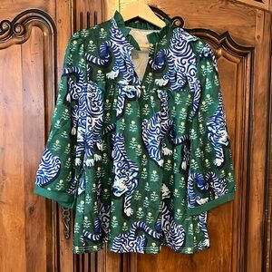 Brand new - Mint Boutique. Was purchased without tag. XL